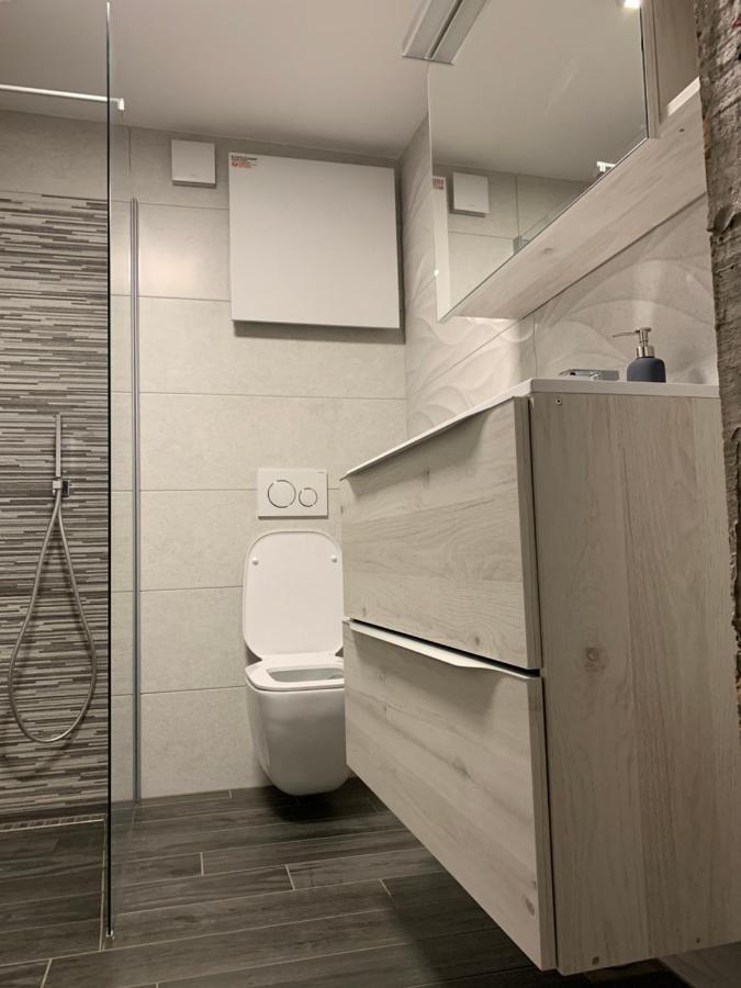 Apartma Sinitus إيزولا المظهر الخارجي الصورة